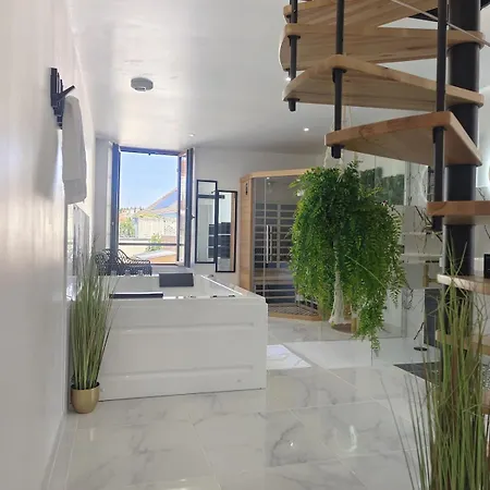 Le Triplex Romantique Balneo Duo Et Sauna