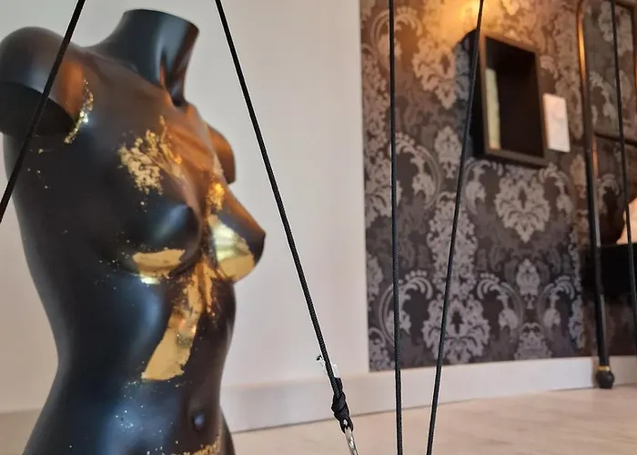 Le Triplex Romantique Balneo Duo Et Sauna Дом отдыха