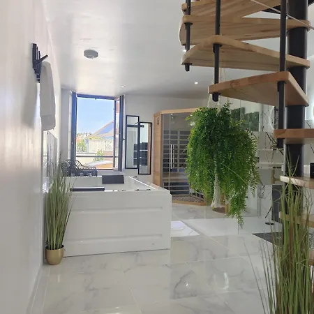 Le Triplex Romantique Balneo Duo Et Sauna