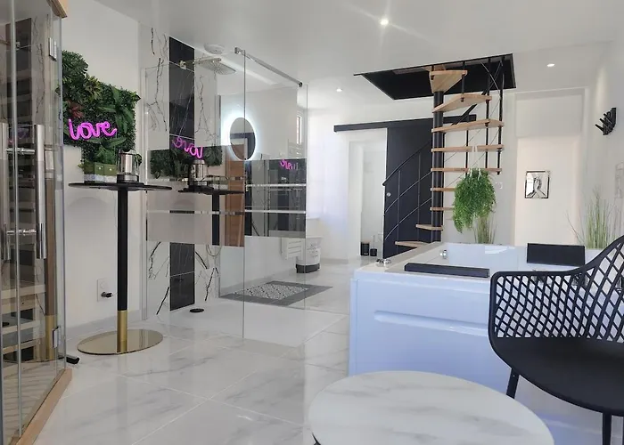 Casa vacanze Le Triplex Romantique Balneo Duo Et Sauna