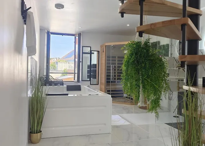 Le Triplex Romantique Balneo Duo Et Sauna